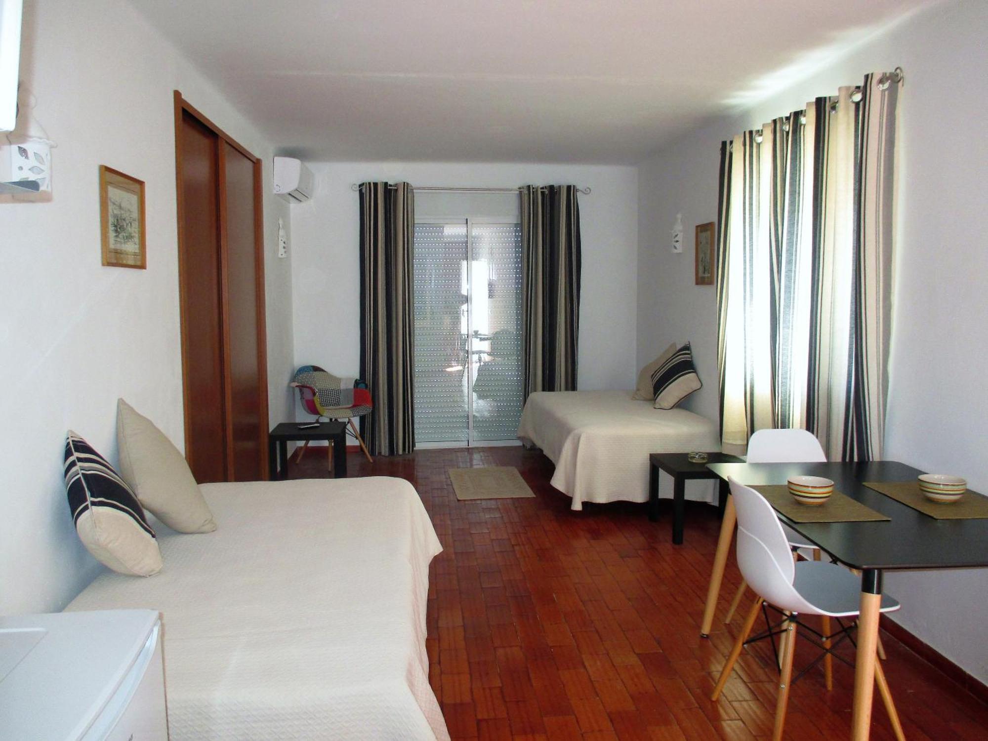 Apartamentos Salema Praia Club Exteriör bild