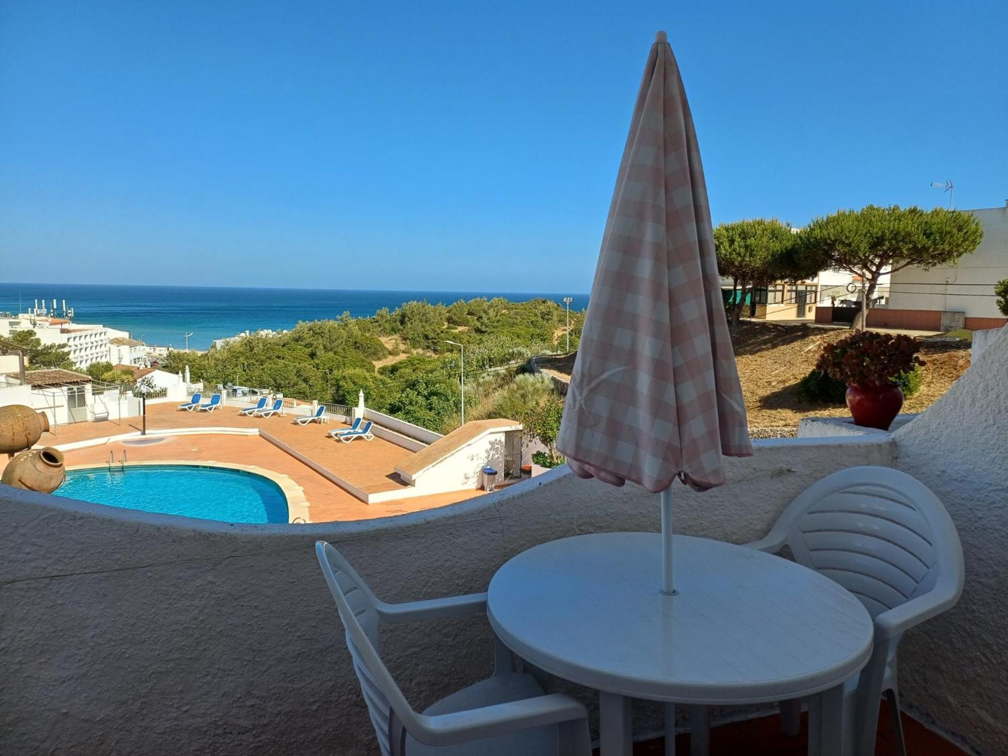 Apartamentos Salema Praia Club Exteriör bild