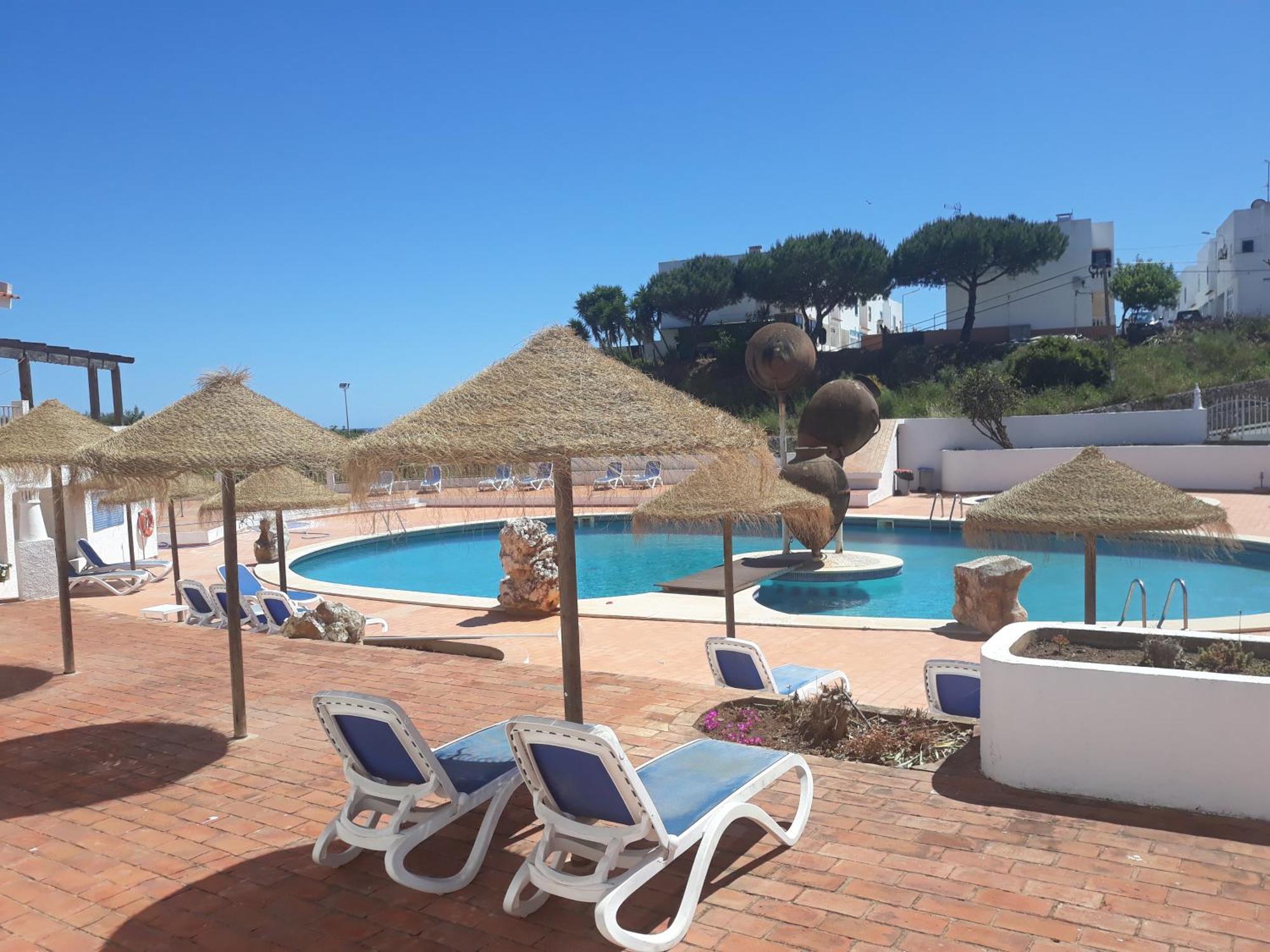 Apartamentos Salema Praia Club Exteriör bild