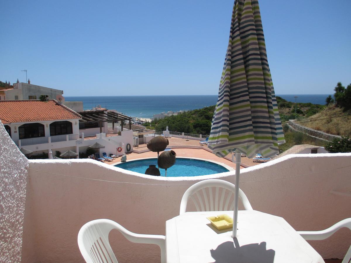 Apartamentos Salema Praia Club Exteriör bild
